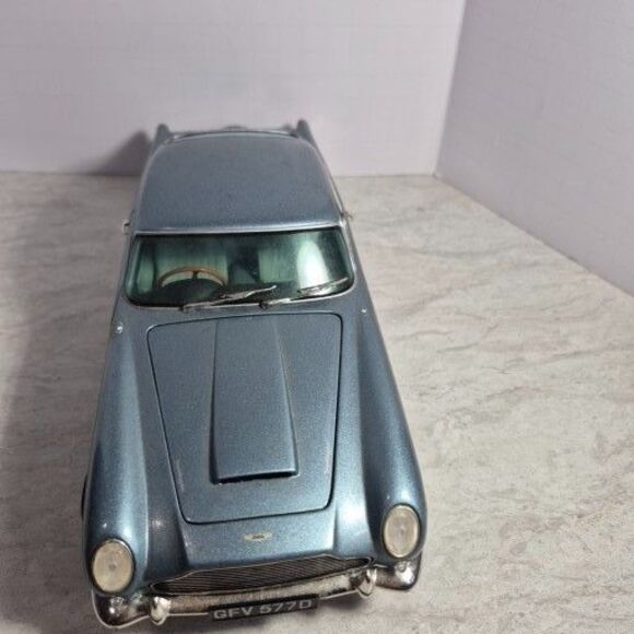 Blue Aston Martin 085 1963, Score 1/18 DB5 - Picture 3 of 16